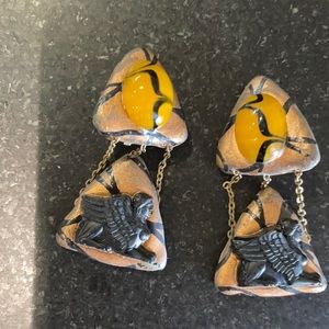 Earrings with Sphinx & stone, connected w/ chain
